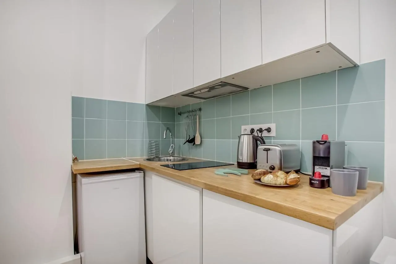 Flat For 4 Located In The Heart Of Paris 아파트